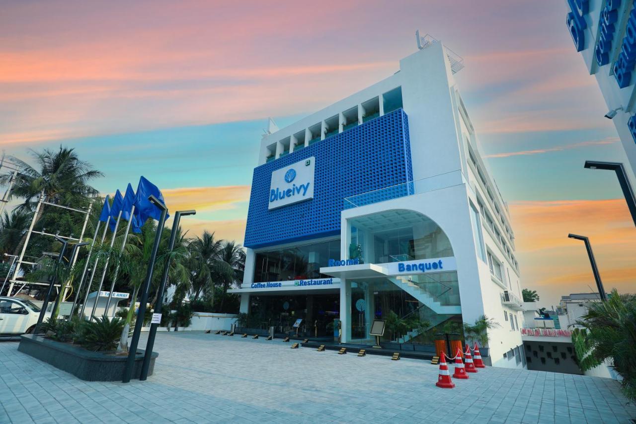 Hotel Blueivy Ānand Eksteriør billede